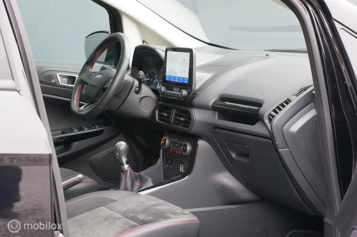 1.0 EcoBoost ST-Line Navi Clim LED Matrix B&O