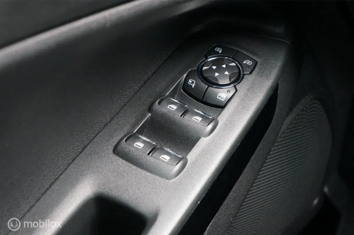 1.0 EcoBoost ST-Line Navi Clim LED Matrix B&O