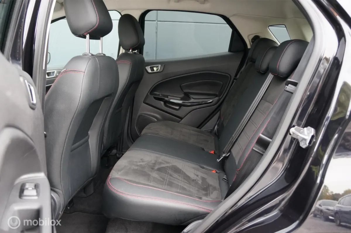 1.0 EcoBoost ST-Line Navi Clim LED Matrix B&O