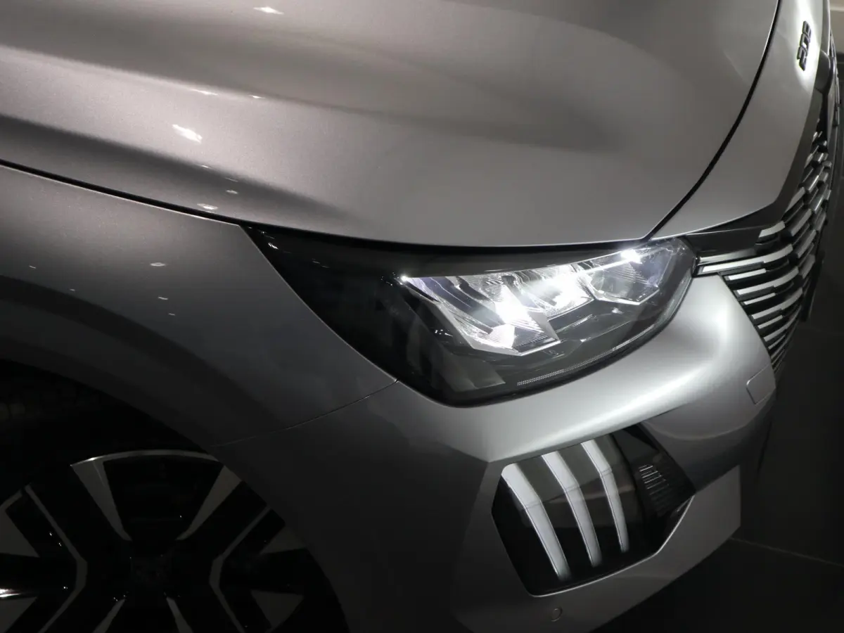 e-Style 50 kWh | Parkeerhulp | Stoelverwarming | Apple Carplay/Android Auto