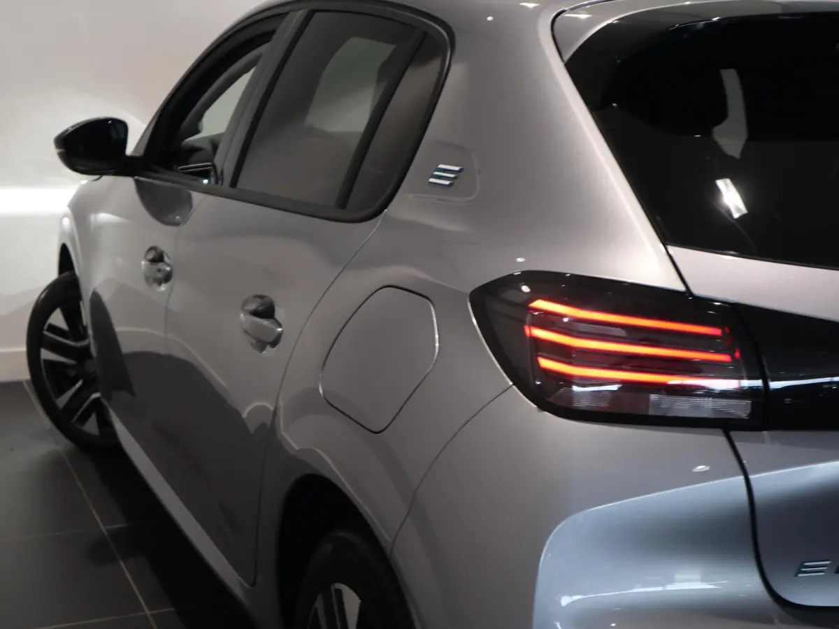 e-Style 50 kWh | Parkeerhulp | Stoelverwarming | Apple Carplay/Android Auto