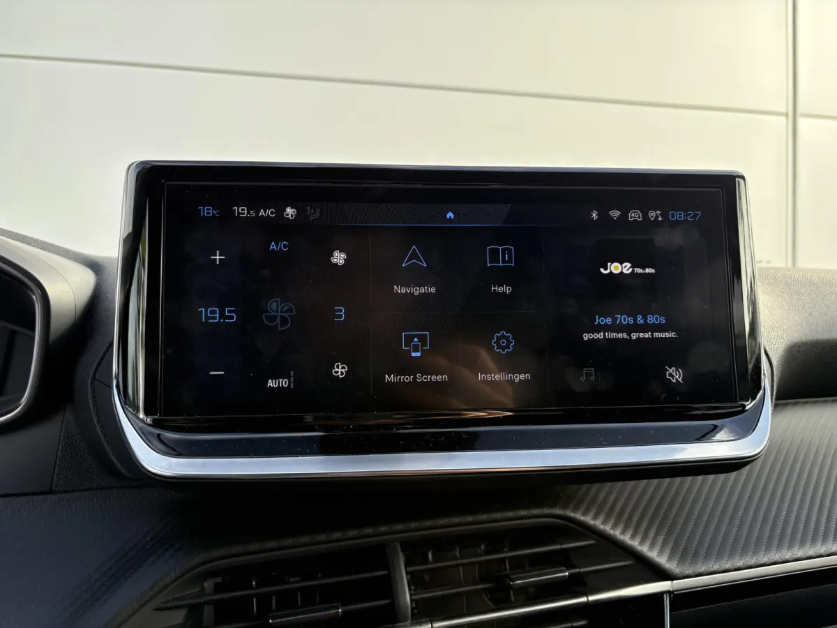 1.2 PureTech 100 Allure | Parkeerhulp | Camera voor | Draadloze Apple Carplay/Android Auto |