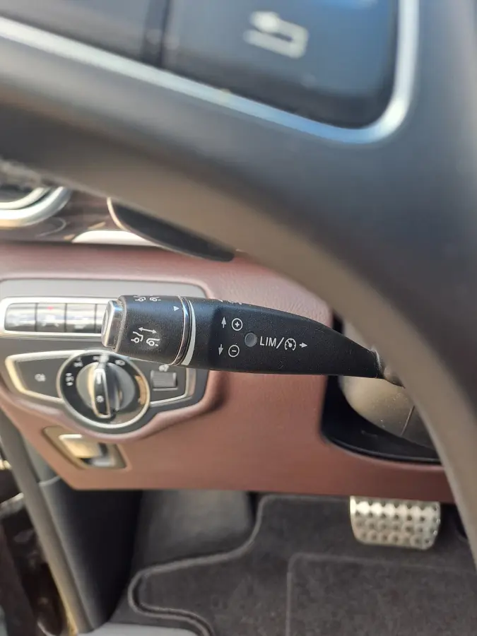250d 4-MATIC AMG uitvoering Lang DC