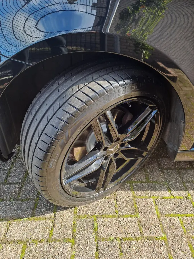 250d 4-MATIC AMG uitvoering Lang DC