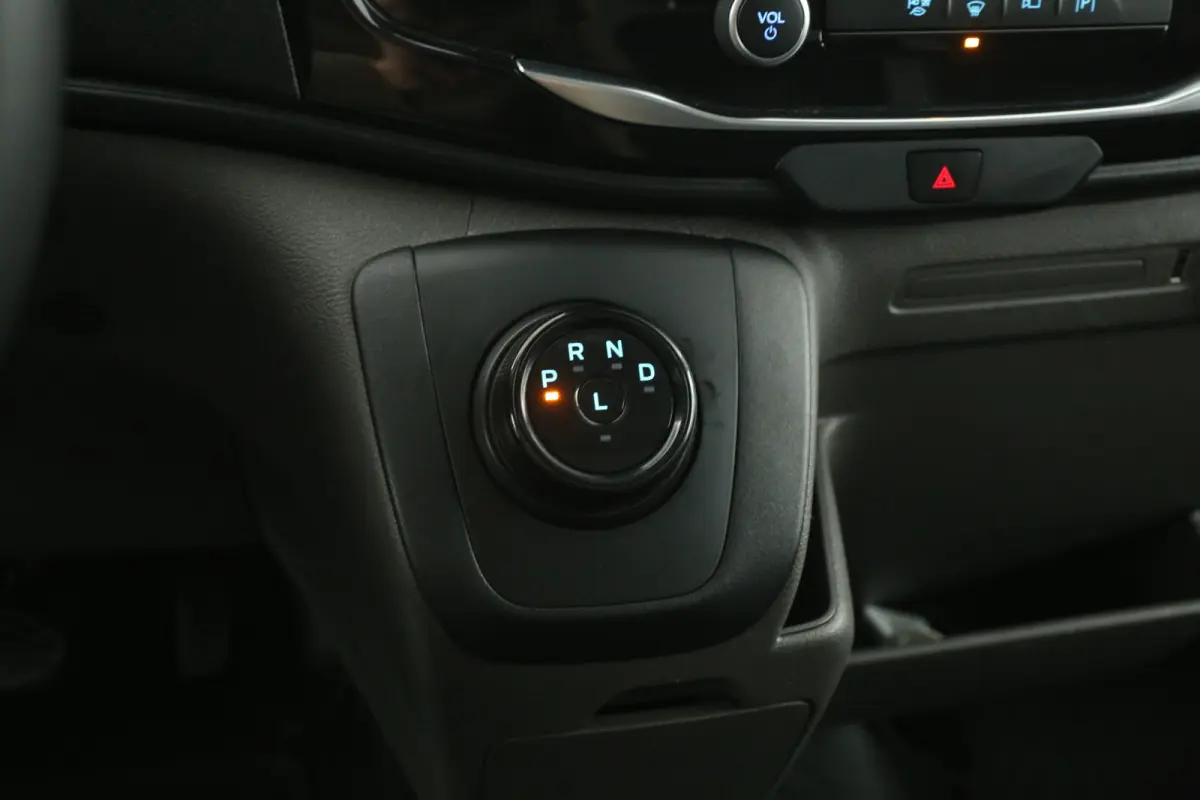 68 kWh L3H3 | Snelladen | SOH 98% | Clima | Cruise | 360° Camera | 3 Zits | Carplay | Navi