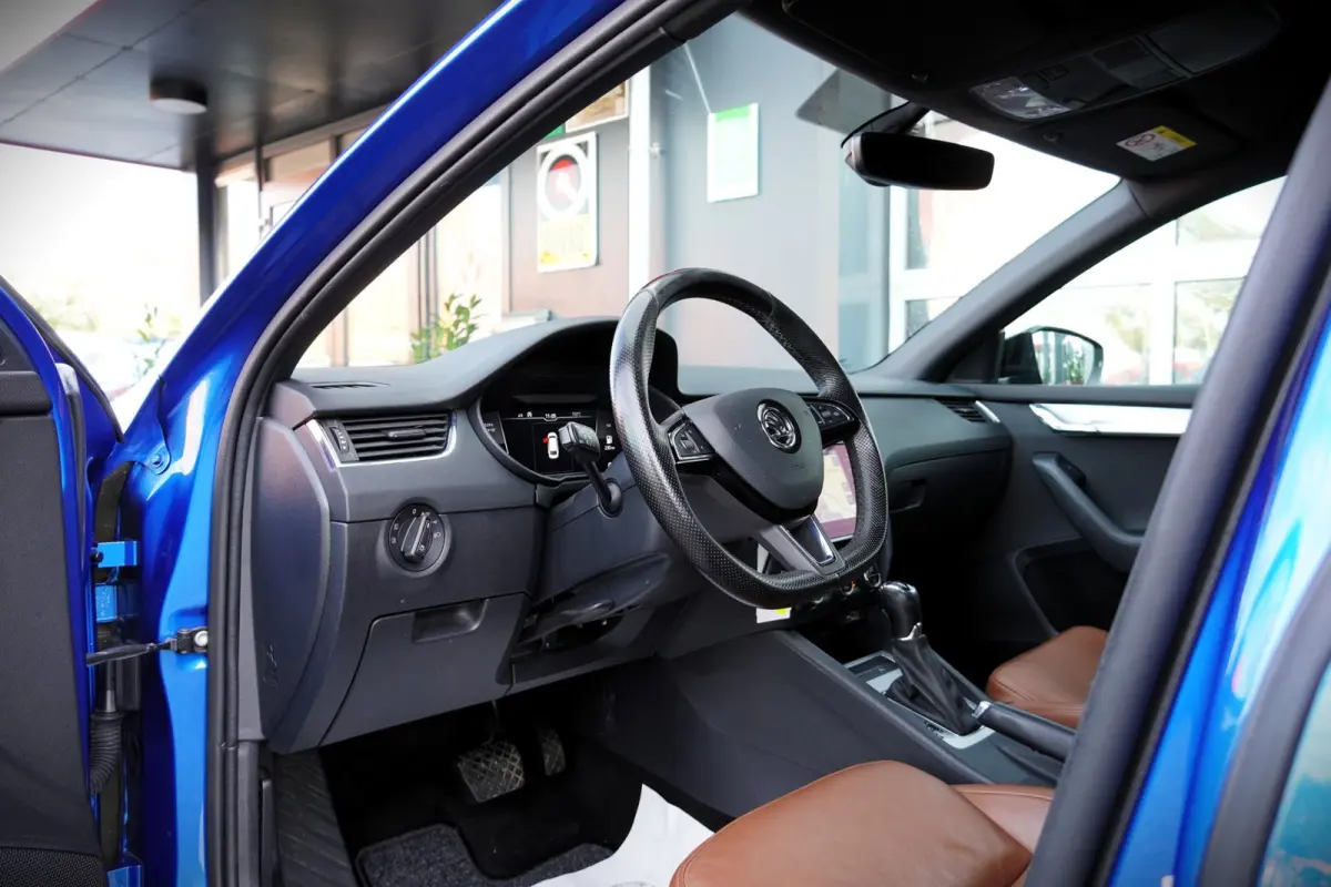 1.5 TSI 150PK Sport Navi/DAB/Cruise/Leder