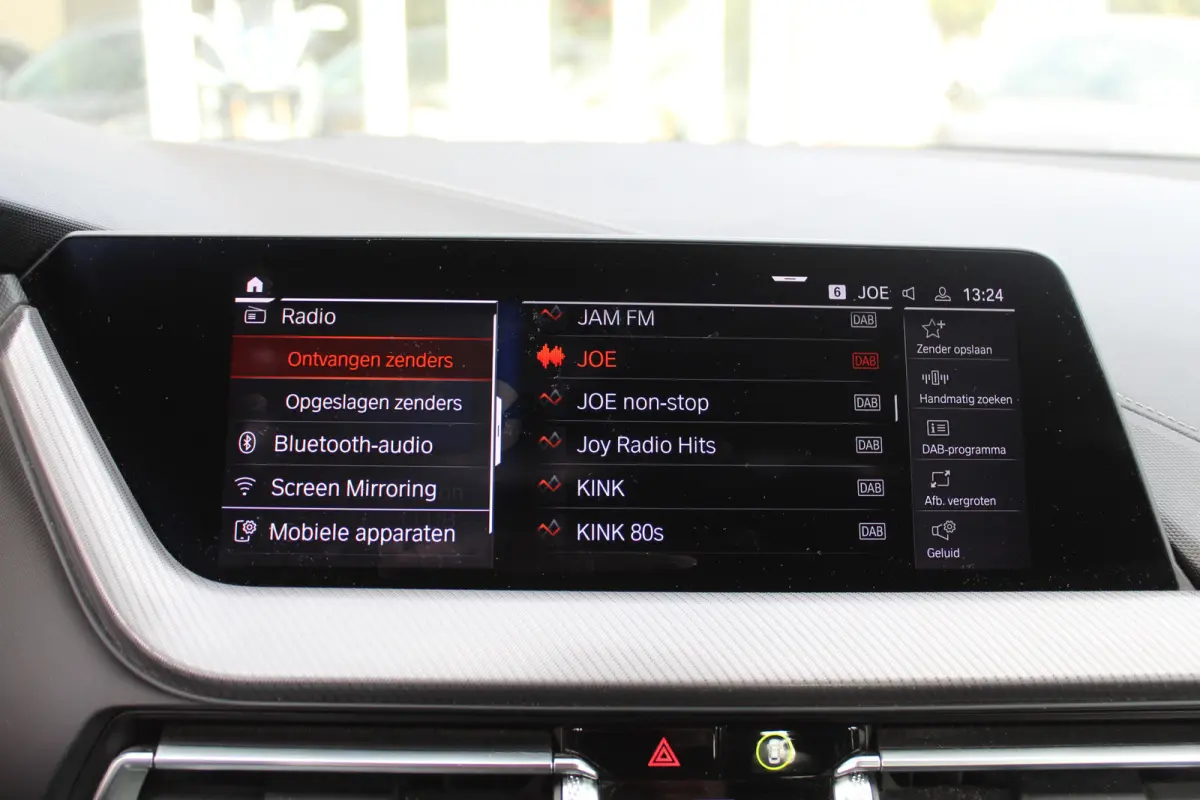218i Executive Edition//Stoelverwarming//LED//Carplay!!