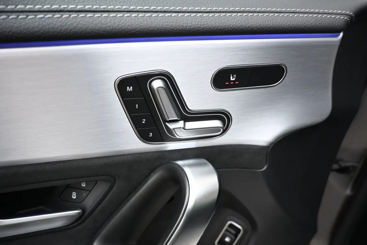 250 e Business Solution AMG | Memory | Burmester | Sfeer | Pano | Apple | Fabrieksgarantie 06-2028