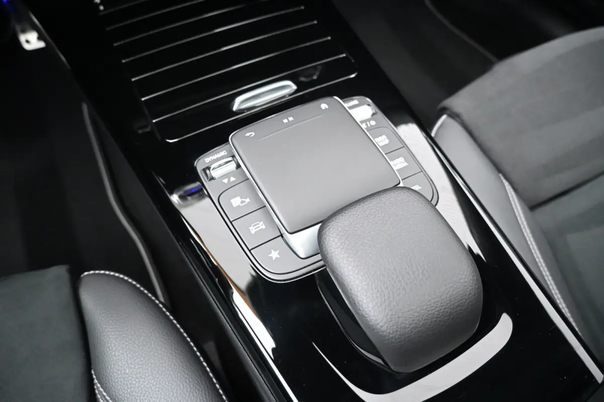 250 e Business Solution AMG | Memory | Burmester | Sfeer | Pano | Apple | Fabrieksgarantie 06-2028