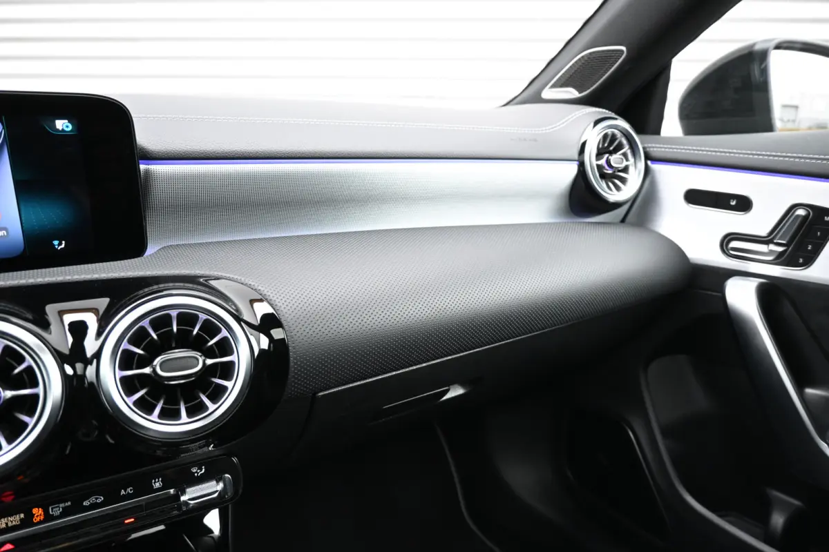 250 e Business Solution AMG | Memory | Burmester | Sfeer | Pano | Apple | Fabrieksgarantie 06-2028