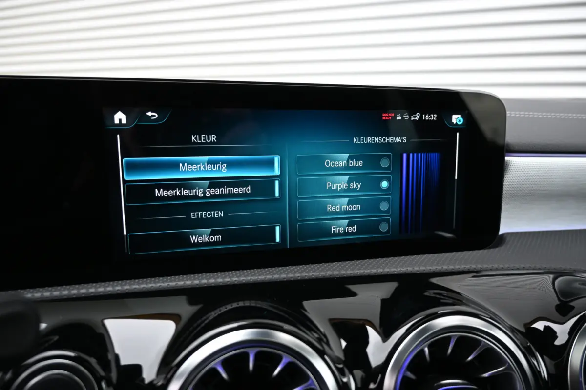 250 e Business Solution AMG | Memory | Burmester | Sfeer | Pano | Apple | Fabrieksgarantie 06-2028