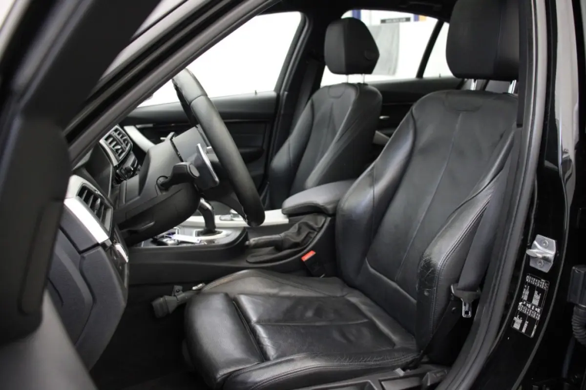 320i Edition M Sport Shadow Executive Automaat - Digitaal Cockpit, Schuif/Kanteldak, Afn. Trekhaak