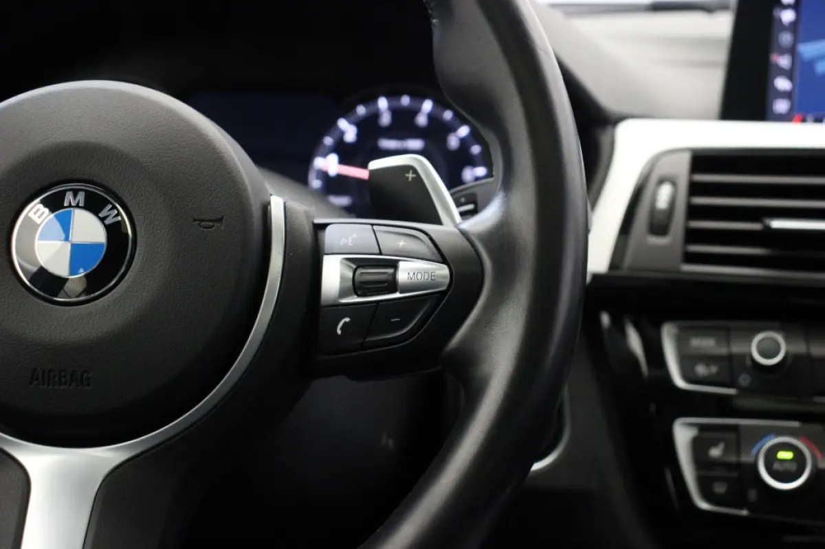 320i Edition M Sport Shadow Executive Automaat - Digitaal Cockpit, Schuif/Kanteldak, Afn. Trekhaak