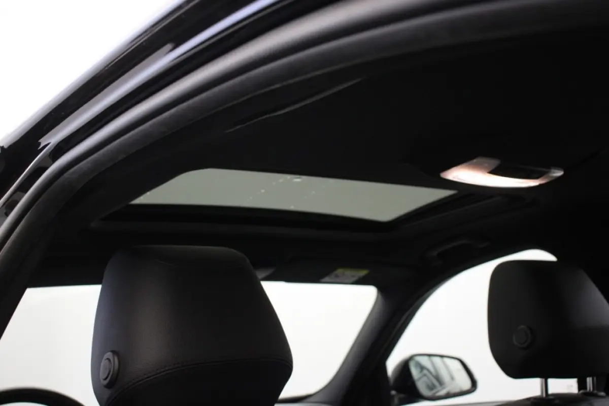 320i Edition M Sport Shadow Executive Automaat - Digitaal Cockpit, Schuif/Kanteldak, Afn. Trekhaak