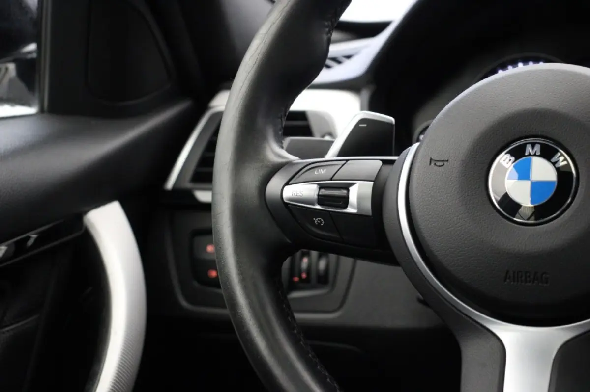 320i Edition M Sport Shadow Executive Automaat - Digitaal Cockpit, Schuif/Kanteldak, Afn. Trekhaak