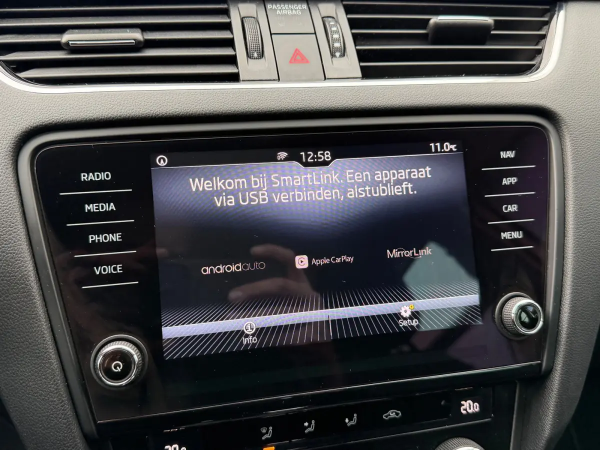 1.0 TSI Greentech Ambition Business|2e Eigenaar|Trekhaak|Navi|AppleCarPlay|Climate|Cruise|PDC|LMV|Bleutooth|