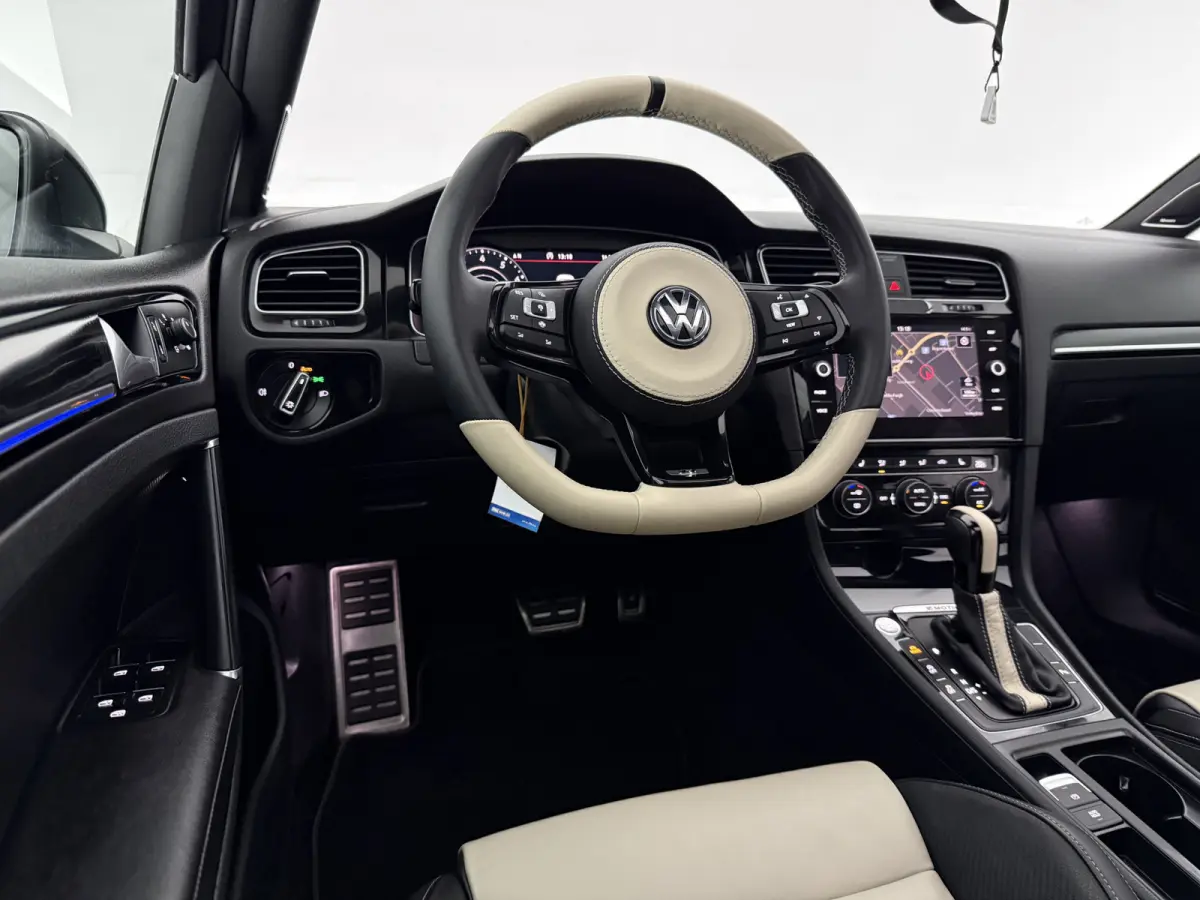 2.0 R TSI 4Motion 310PK | Pano | Virtual | Dynaudio | Camera | Carplay | Memory | Sfeer