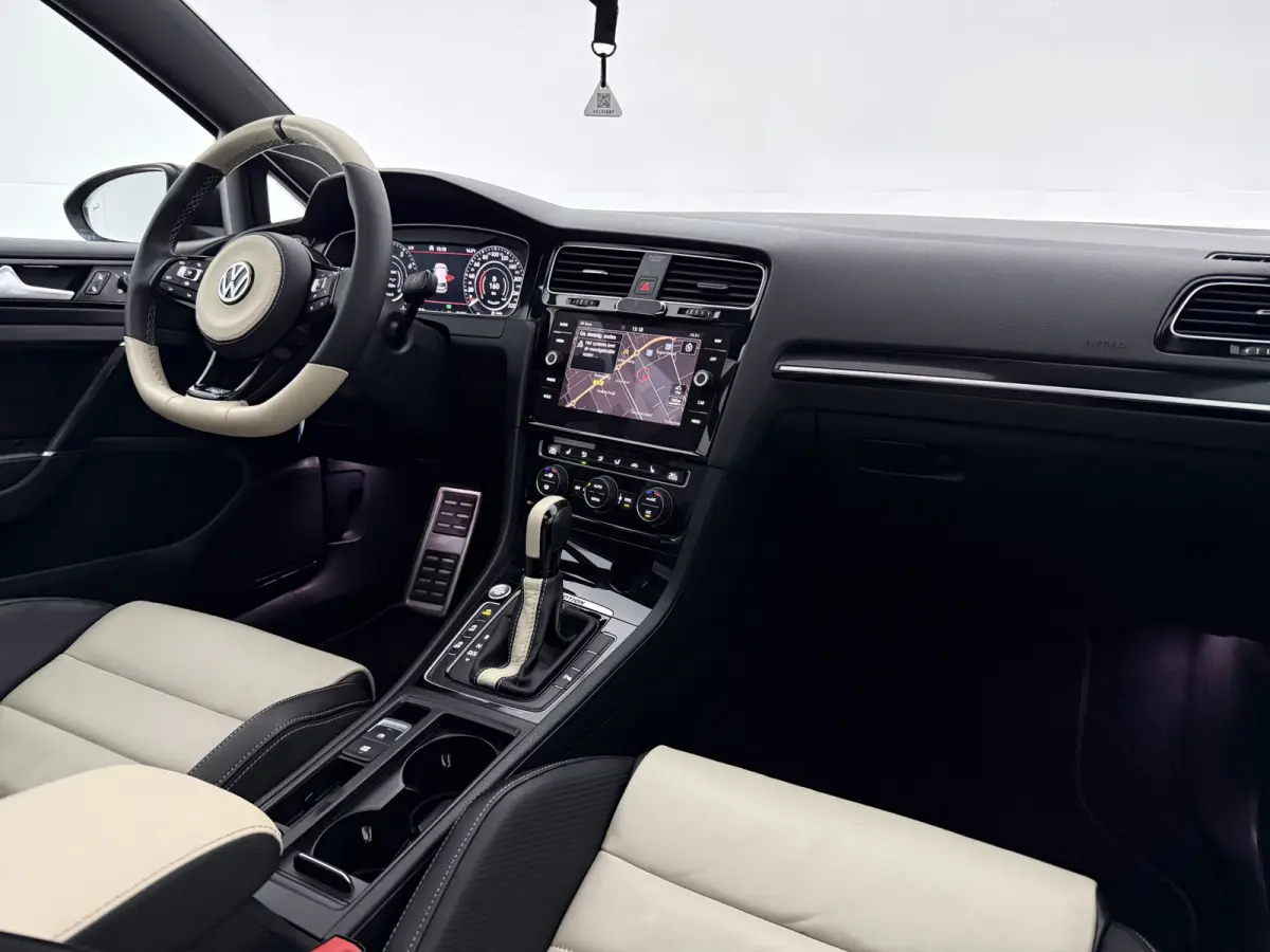 2.0 R TSI 4Motion 310PK | Pano | Virtual | Dynaudio | Camera | Carplay | Memory | Sfeer