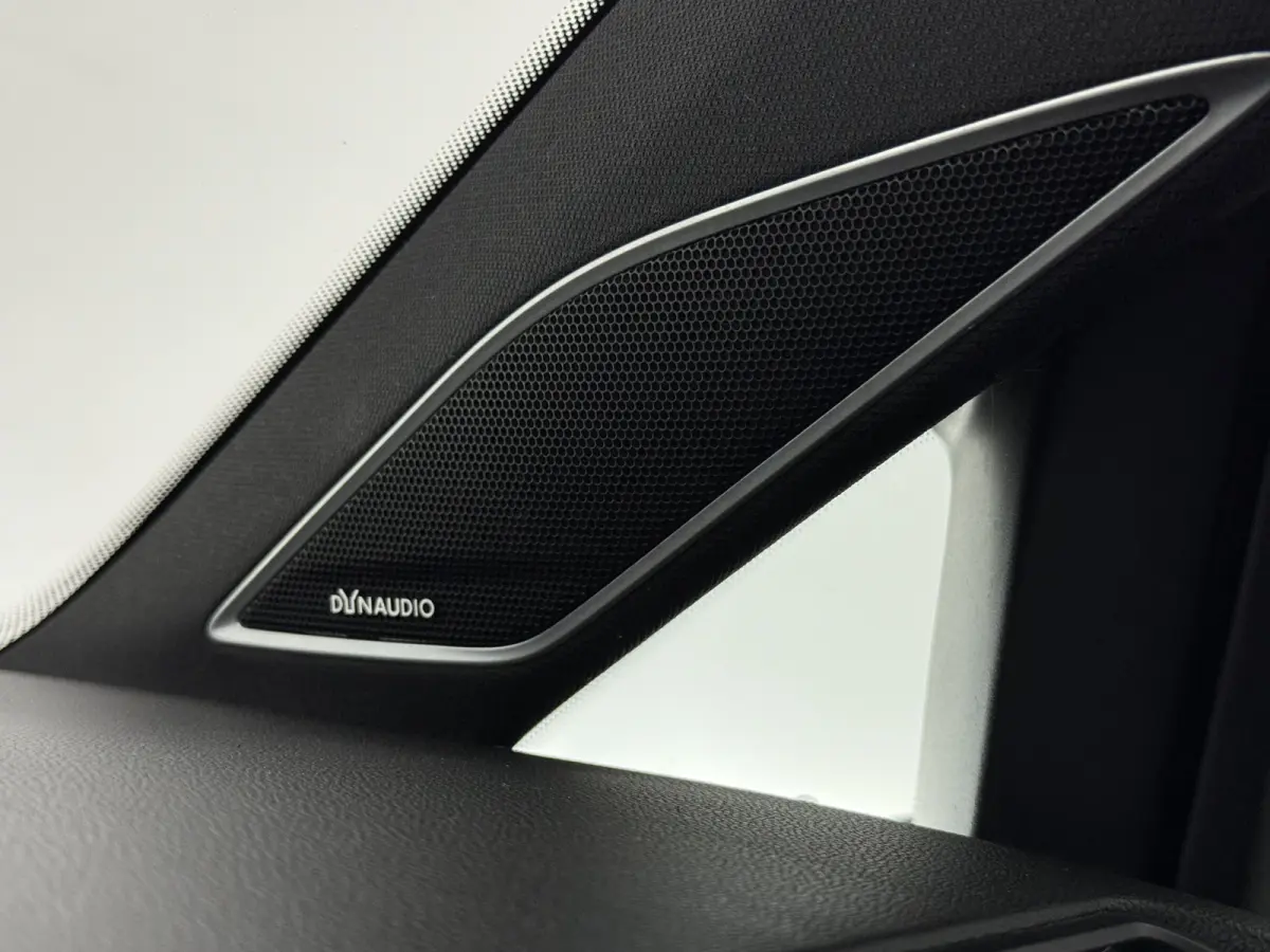 2.0 R TSI 4Motion 310PK | Pano | Virtual | Dynaudio | Camera | Carplay | Memory | Sfeer