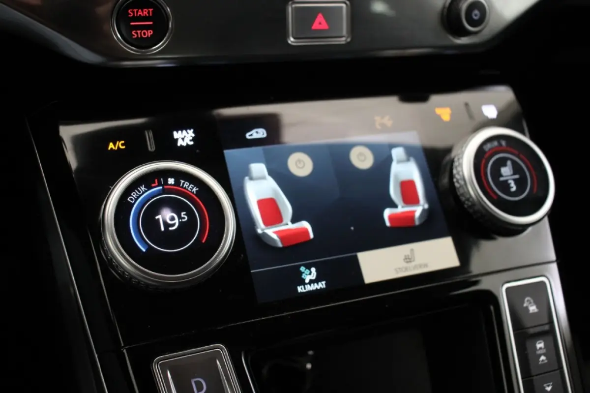 EV320 S Business Pack 90 kWh - Digitaal Cockpit, Carplay, Camera, Stoelverw. SOH 100%