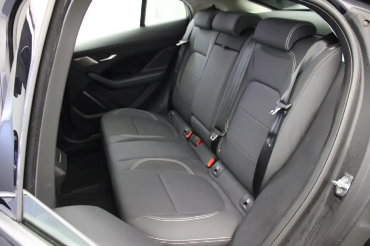 EV320 S Business Pack 90 kWh - Digitaal Cockpit, Carplay, Camera, Stoelverw. SOH 100%