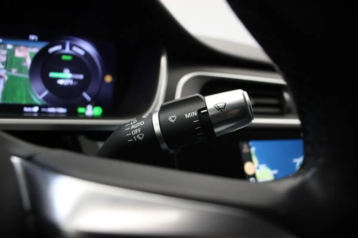 EV320 S Business Pack 90 kWh - Digitaal Cockpit, Carplay, Camera, Stoelverw. SOH 100%