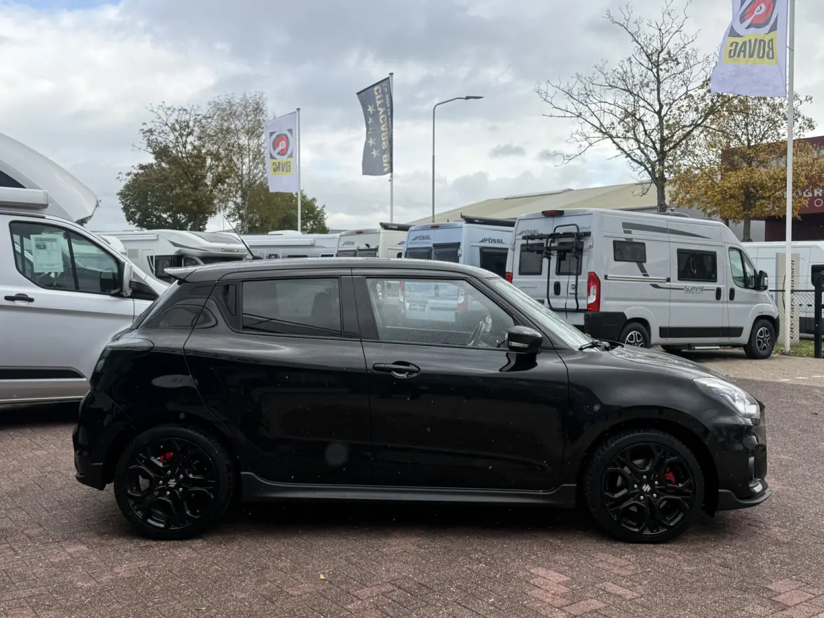 1.4 Sport Boosterjet 140 pk full options apple carplay climate ctr camera cruise ctr xenon spoiler pakket lmv 17 inch keyless entry