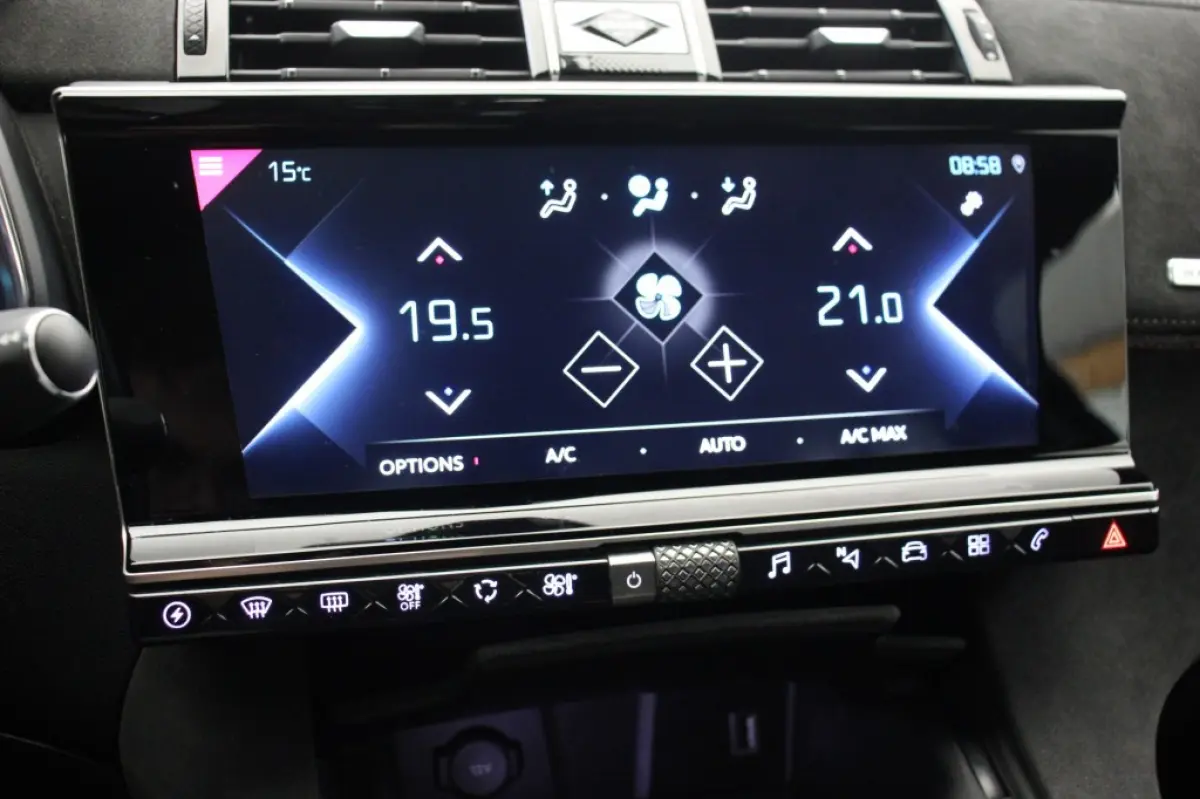 1.6 Hybrid PHEV E-Tense Performance Line - Digitaal Cockpit, Carplay, Camera