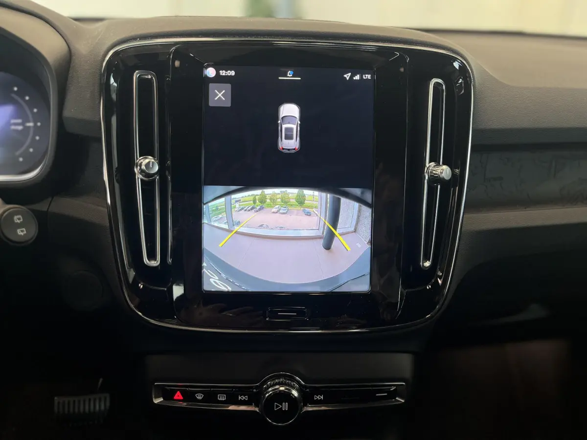 Single Motor Extended Range Plus 82 kWh | Parkeercamera | 19 Inch Velgen | Harman / Kardon | Trekhaak |