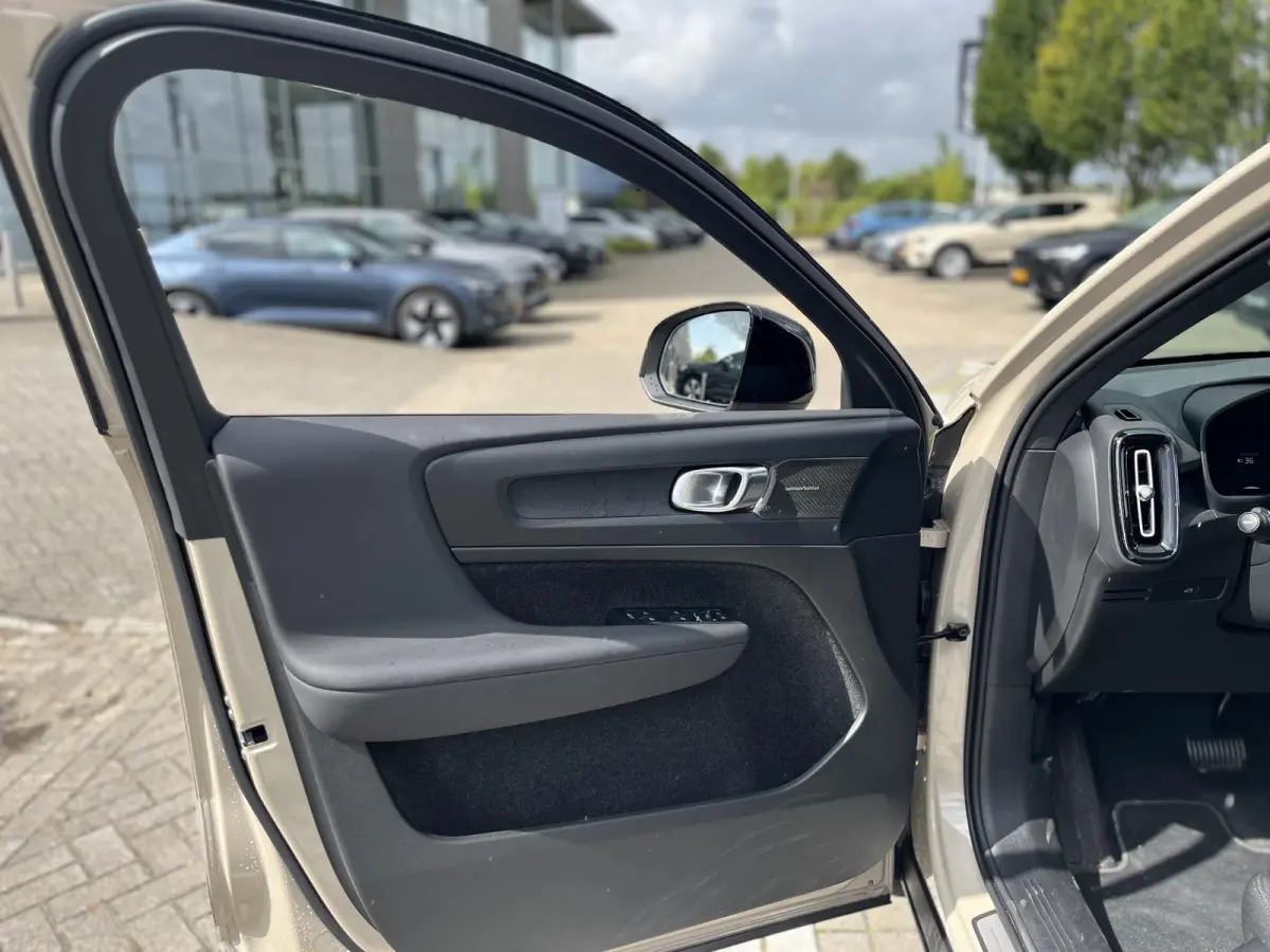 Single Motor Extended Range Plus 82 kWh | Parkeercamera | 19 Inch Velgen | Harman / Kardon | Trekhaak |