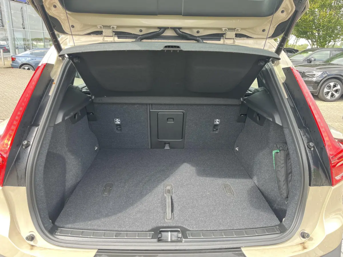 Single Motor Extended Range Plus 82 kWh | Parkeercamera | 19 Inch Velgen | Harman / Kardon | Trekhaak |