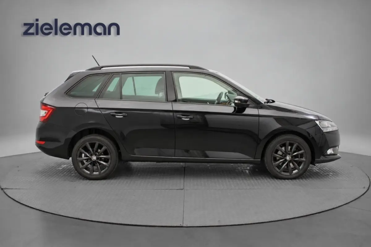 1.0 TSI Business Edition Automaat - Carplay, Camera, Adapt. Cruise, Stoelverw. Trekhaak