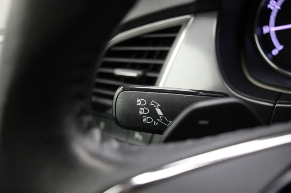 1.0 TSI Business Edition Automaat - Carplay, Camera, Adapt. Cruise, Stoelverw. Trekhaak