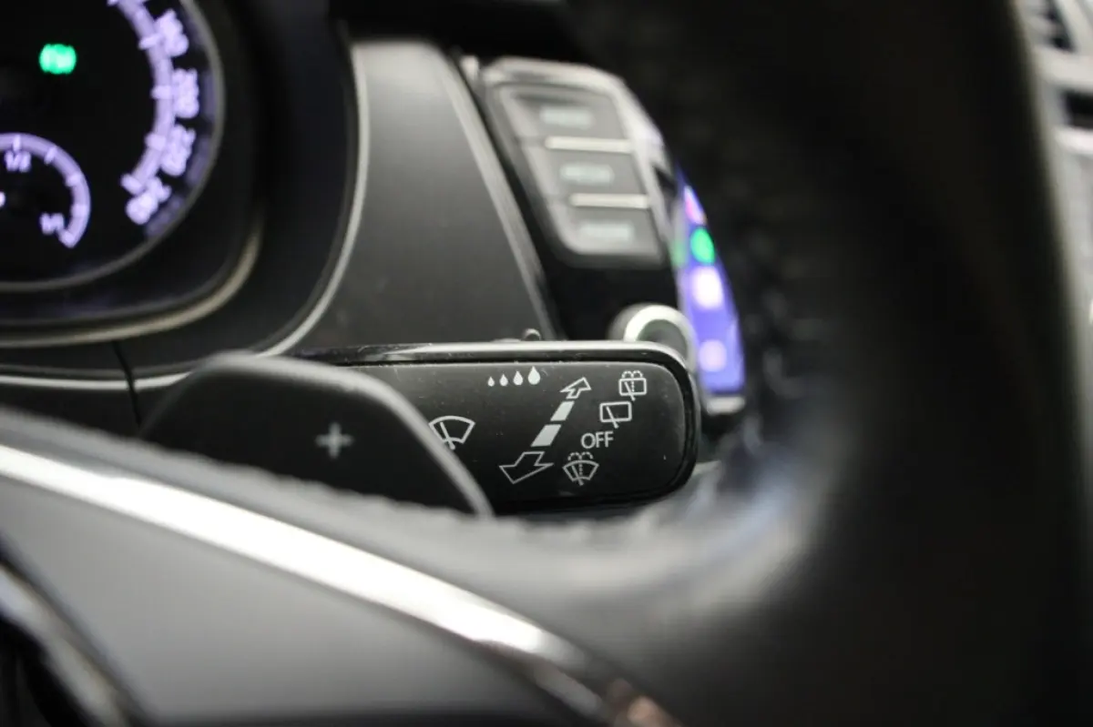 1.0 TSI Business Edition Automaat - Carplay, Camera, Adapt. Cruise, Stoelverw. Trekhaak