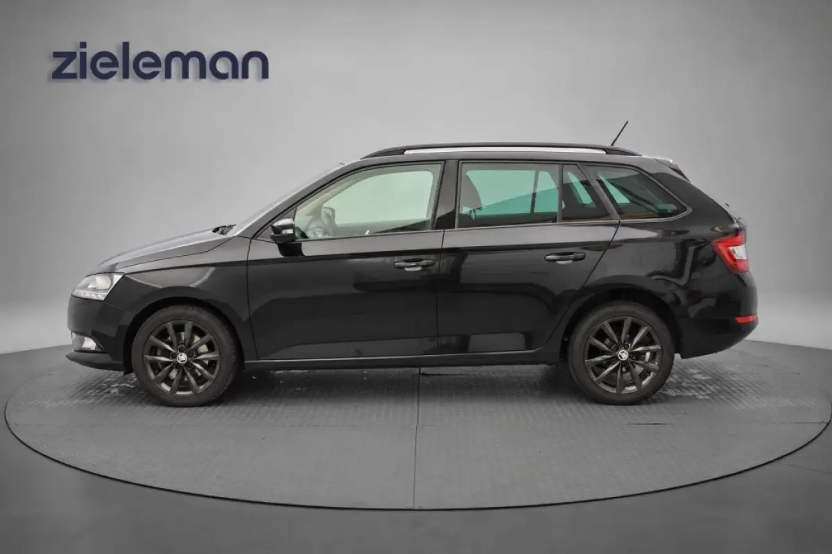 1.0 TSI Business Edition Automaat - Carplay, Camera, Adapt. Cruise, Stoelverw. Trekhaak