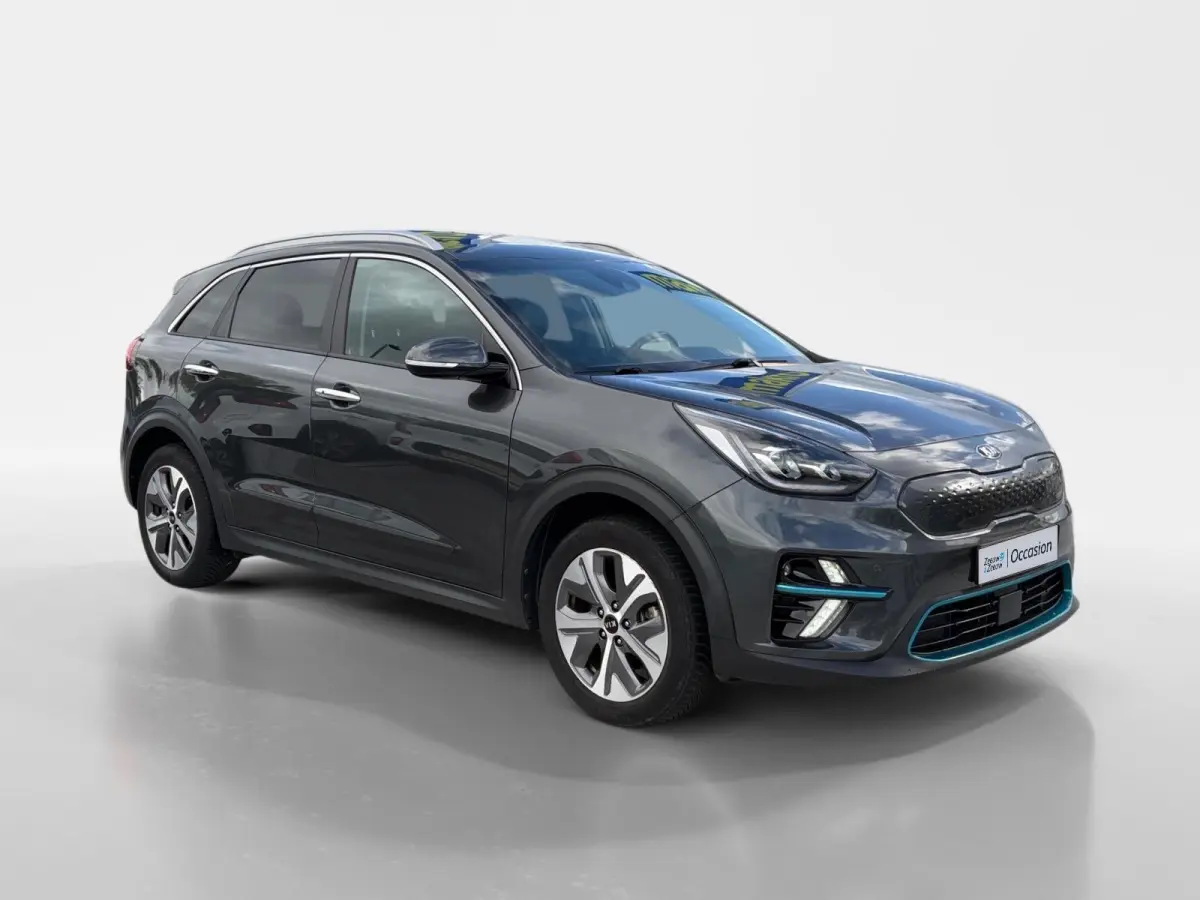 DynamicPlusLine 64 kWh | *1E EIGENAAR | FABRIEKSGARANTIE | SCHUIF- KANTELDAK | APPLE CARPLAY/ ANDROID AUTO | NAVI | CAMERA | STUUR/ STOELVERWARMING | STOF/ LEDER | ETC…