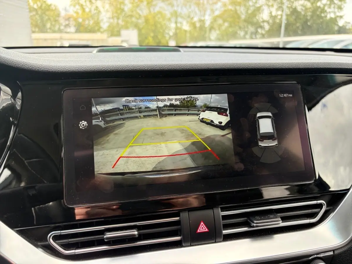 DynamicPlusLine 64 kWh | *1E EIGENAAR | FABRIEKSGARANTIE | SCHUIF- KANTELDAK | APPLE CARPLAY/ ANDROID AUTO | NAVI | CAMERA | STUUR/ STOELVERWARMING | STOF/ LEDER | ETC…