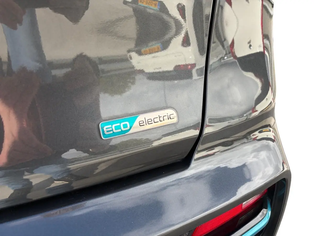 DynamicPlusLine 64 kWh | *1E EIGENAAR | FABRIEKSGARANTIE | SCHUIF- KANTELDAK | APPLE CARPLAY/ ANDROID AUTO | NAVI | CAMERA | STUUR/ STOELVERWARMING | STOF/ LEDER | ETC…