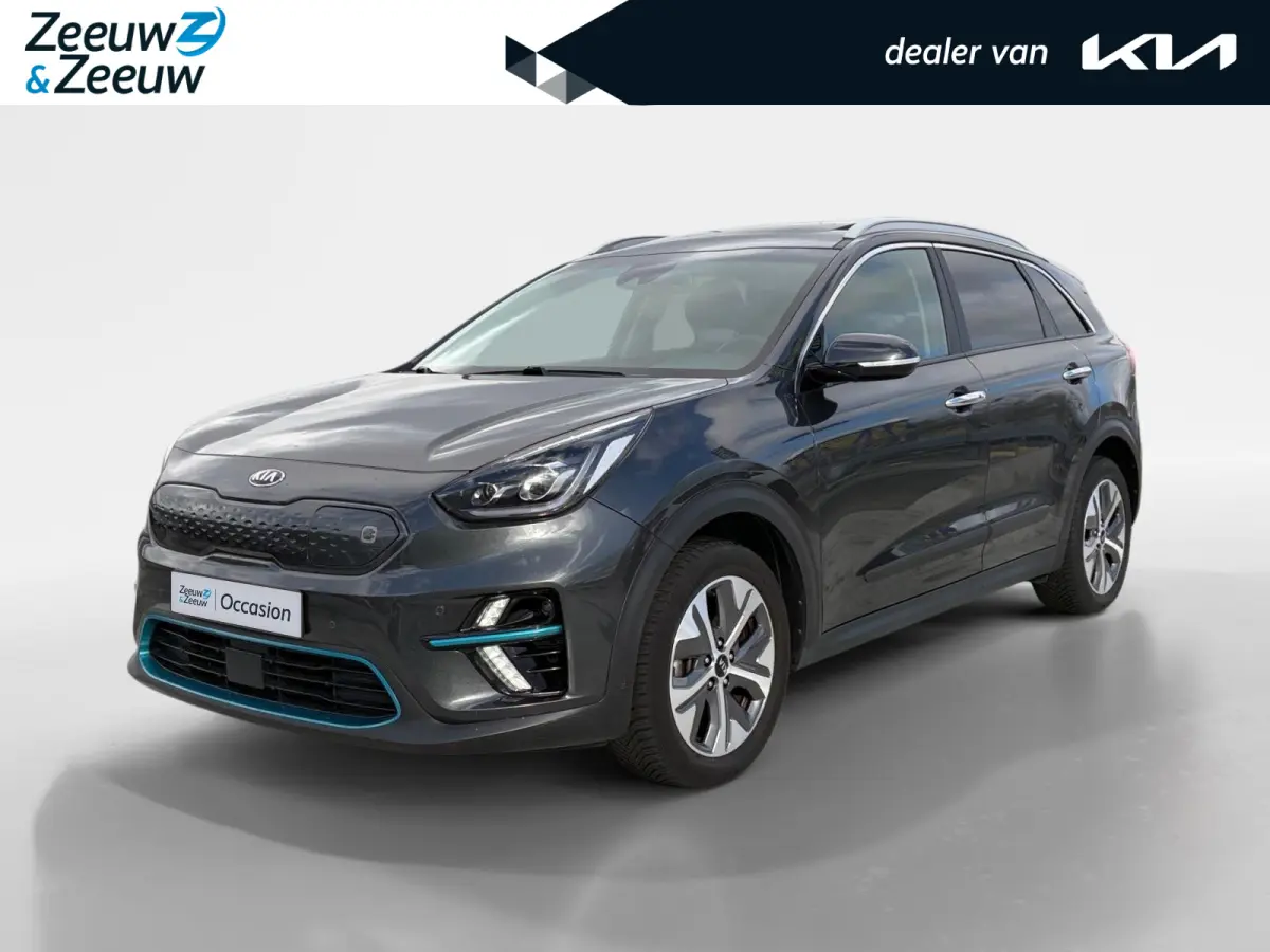 DynamicPlusLine 64 kWh | *1E EIGENAAR | FABRIEKSGARANTIE | SCHUIF- KANTELDAK | APPLE CARPLAY/ ANDROID AUTO | NAVI | CAMERA | STUUR/ STOELVERWARMING | STOF/ LEDER | ETC…