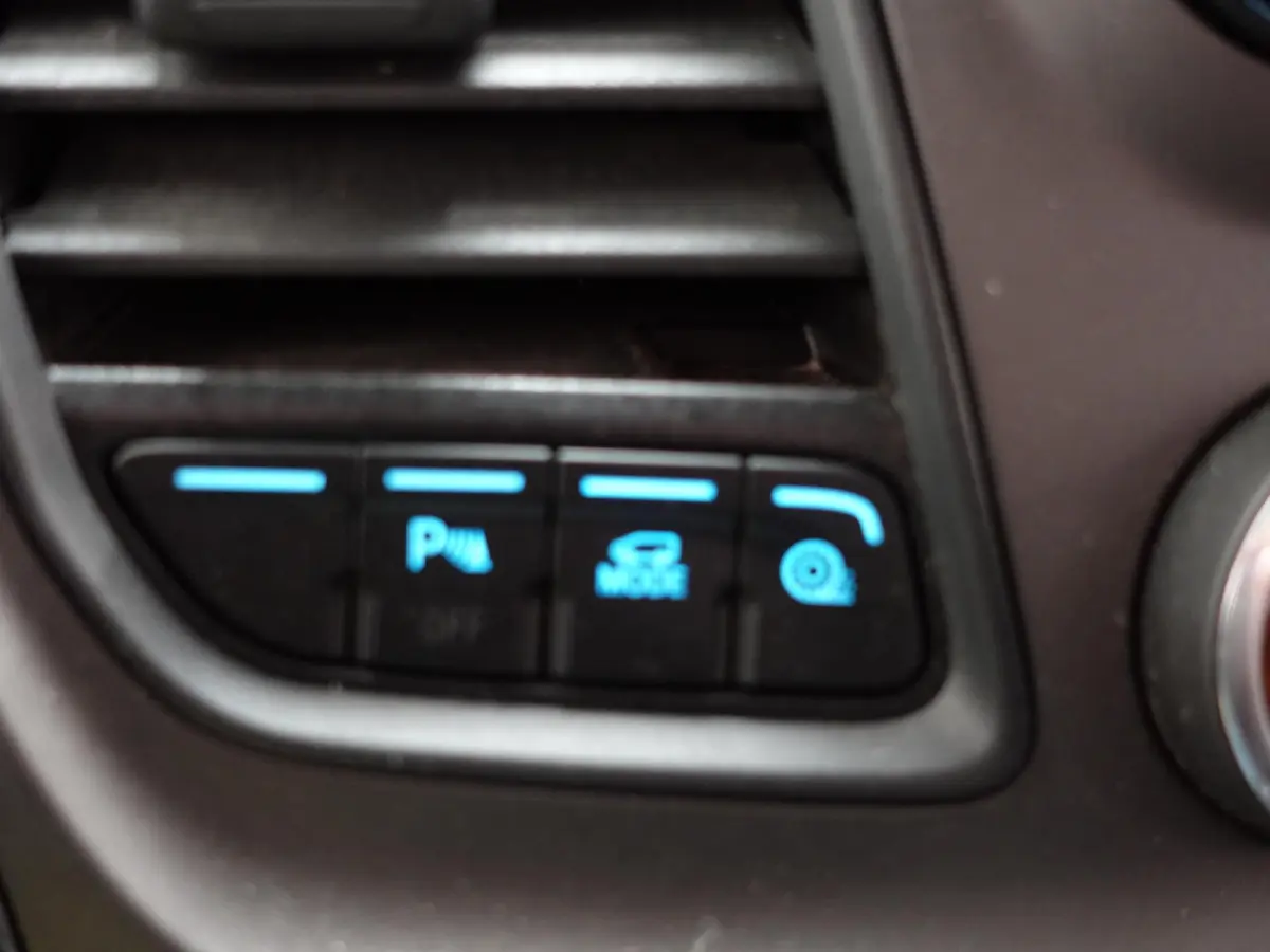 L2H1 Trend Automaat Navigatie Trekhaak Cruise Control Parkeersensoren Airco Bluetooth Apple carplay Android auto Euro 6