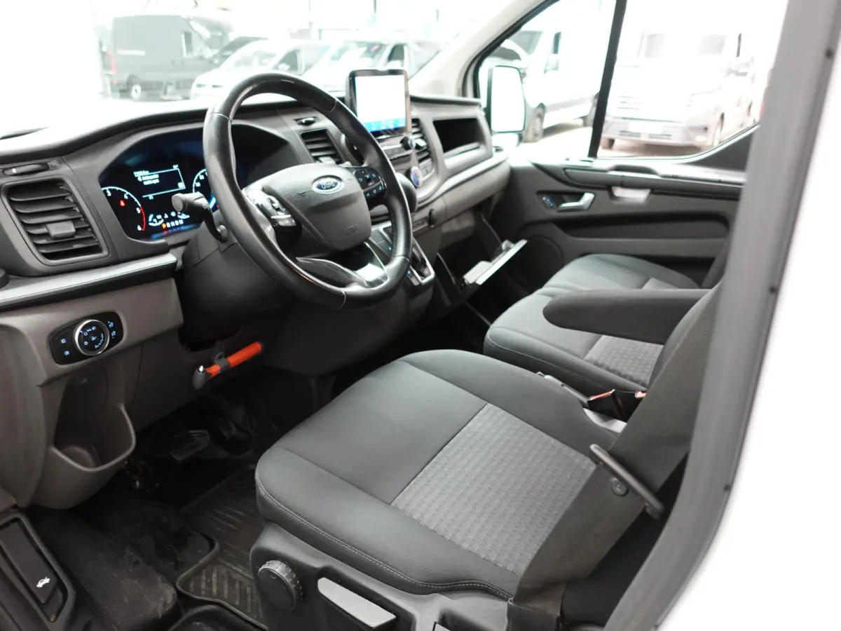 L2H1 Trend Automaat Navigatie Trekhaak Cruise Control Parkeersensoren Airco Bluetooth Apple carplay Android auto Euro 6