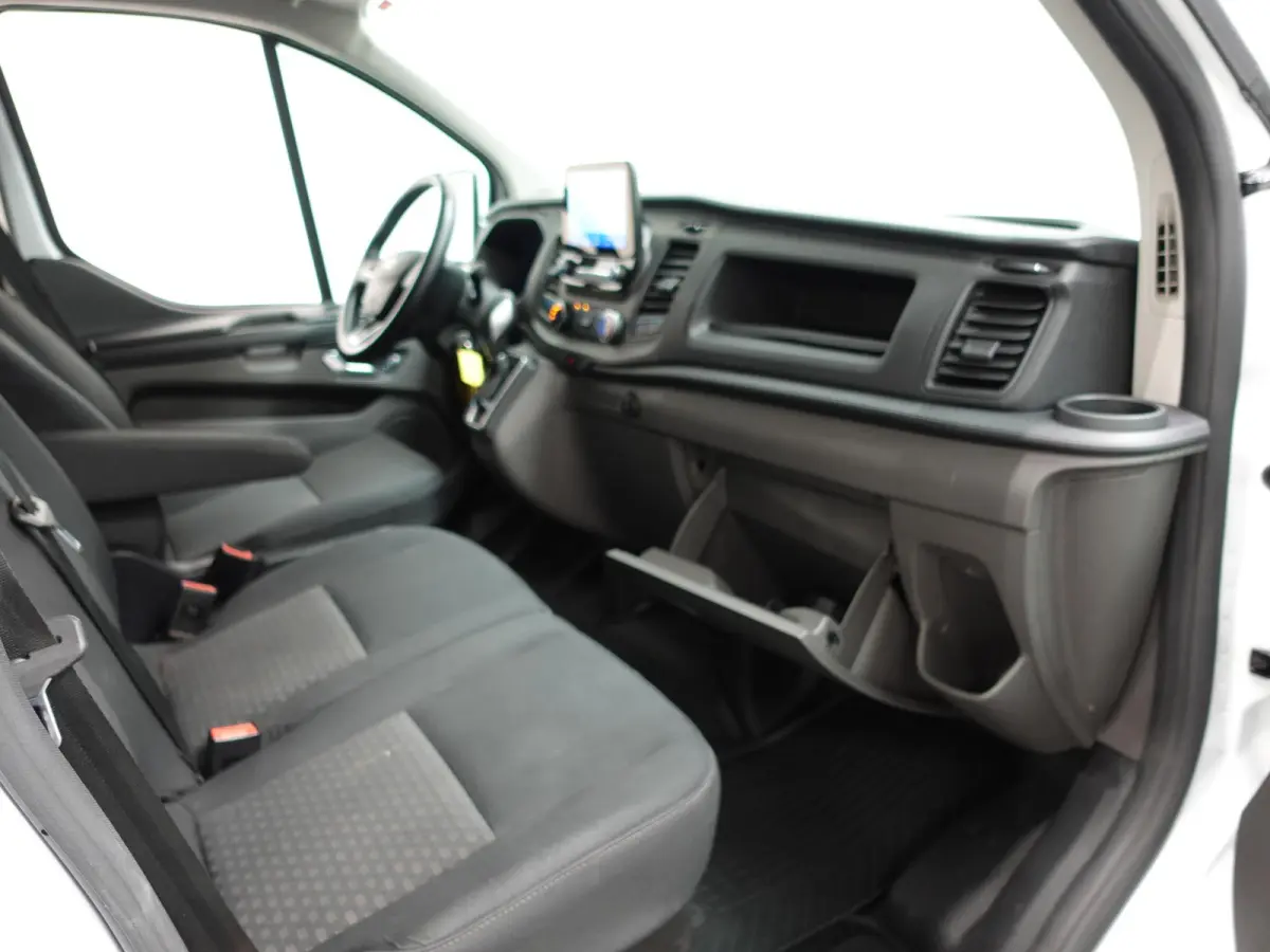 L2H1 Trend Automaat Navigatie Trekhaak Cruise Control Parkeersensoren Airco Bluetooth Apple carplay Android auto Euro 6