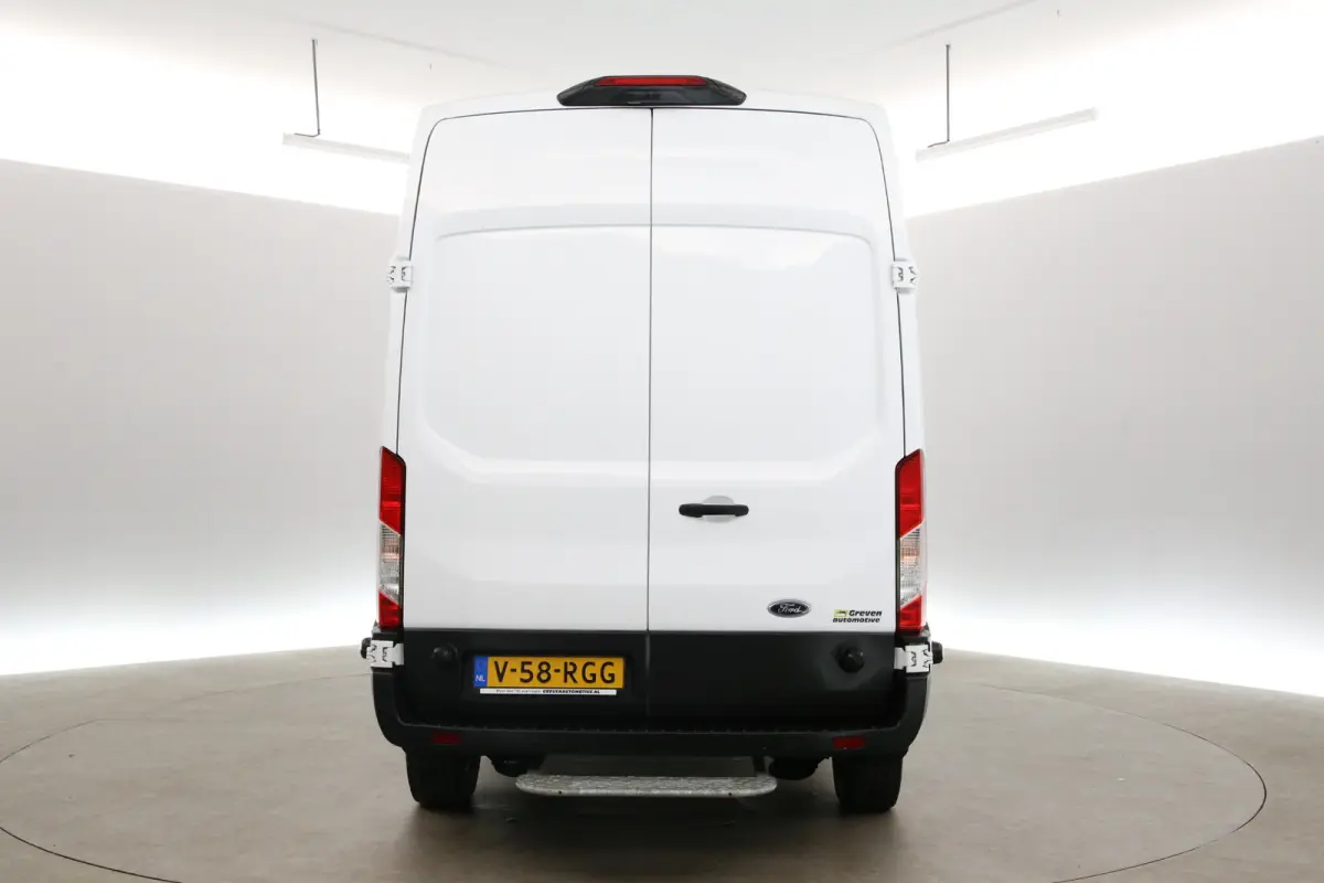 L3H3 68 kWh | Snelladen | SOH 96% | Clima | Camera | 3 Zits | Carplay | Cruise | Navi | Parkeersens.
