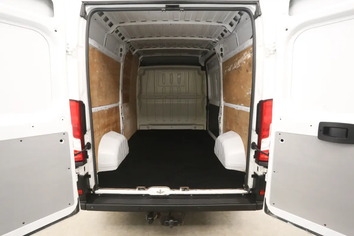 2.2 BlueHdi L2H2 140PK | Airco | Cruise | Camera | 3 Zits | Trekhaak | Navi | Parkeersens,