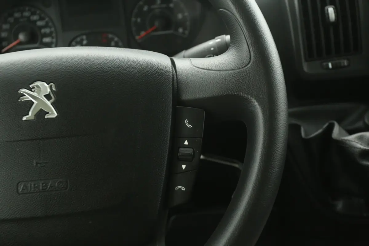 2.2 BlueHdi L2H2 140PK | Airco | Cruise | Camera | 3 Zits | Trekhaak | Navi | Parkeersens,