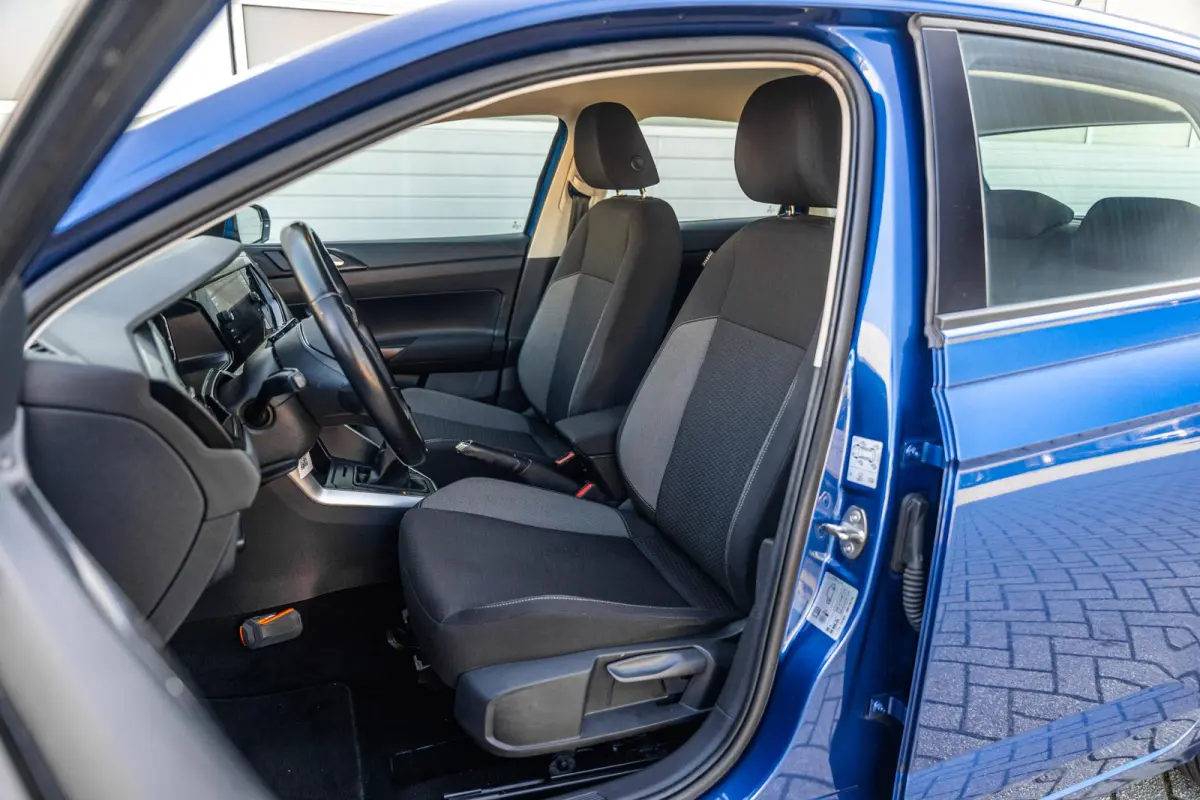 1.0 TSI 95pk Life | Navigatie | Parkeersensoren Voor + Achter | App Connect | Adaptieve Cruise Control