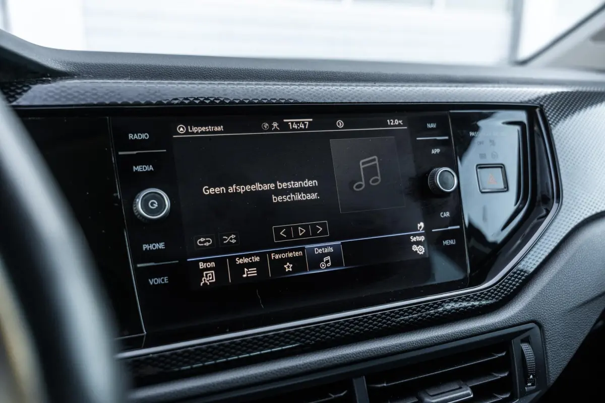 1.0 TSI 95pk Life | Navigatie | Parkeersensoren Voor + Achter | App Connect | Adaptieve Cruise Control