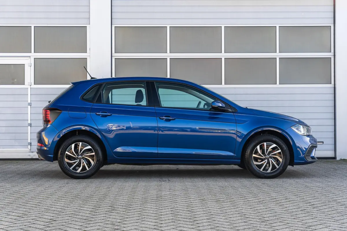 1.0 TSI 95pk Life | Navigatie | Parkeersensoren Voor + Achter | App Connect | Adaptieve Cruise Control