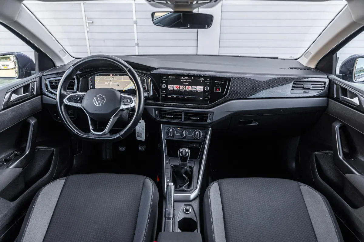 1.0 TSI 95pk Life | Navigatie | Parkeersensoren Voor + Achter | App Connect | Adaptieve Cruise Control