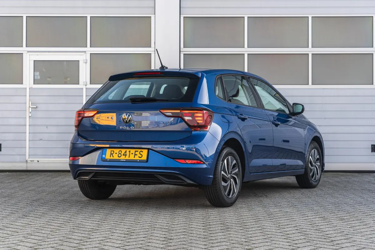 1.0 TSI 95pk Life | Navigatie | Parkeersensoren Voor + Achter | App Connect | Adaptieve Cruise Control